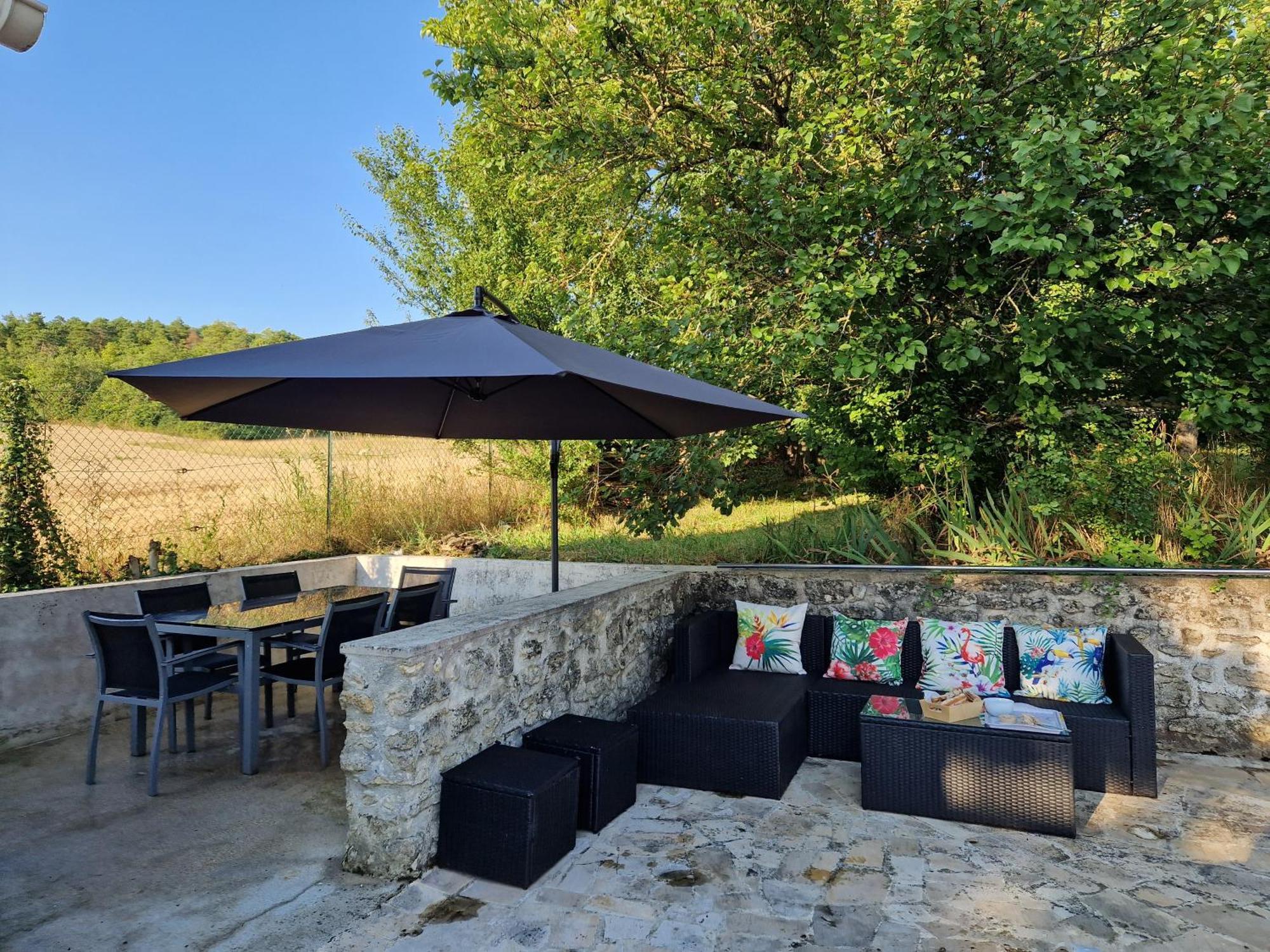 Le Relais Des Clefs - Au Calme Du Gatinais - Escapade A Deux - Terrasse Privee - Wifi - Offre Romantique Sur Demande Valpuiseaux Esterno foto